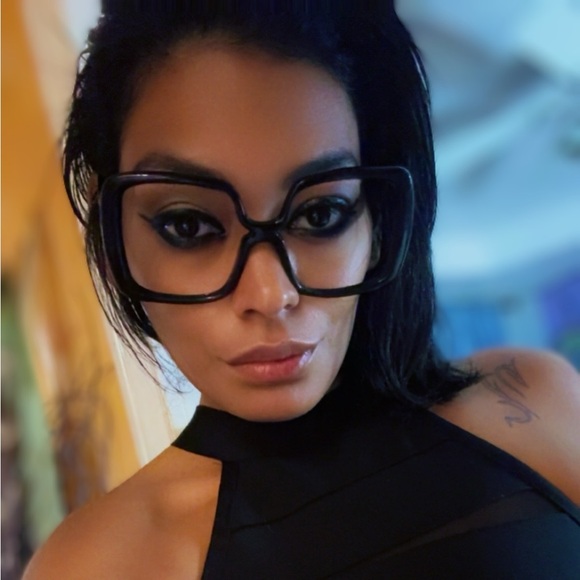 2divasinacloset